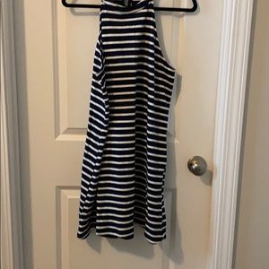 Striped swing neck
